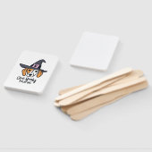 Vier met Barks en Gezondheid Een Spooky Verpleegst Handwaaier (Niet-gemonteerd)