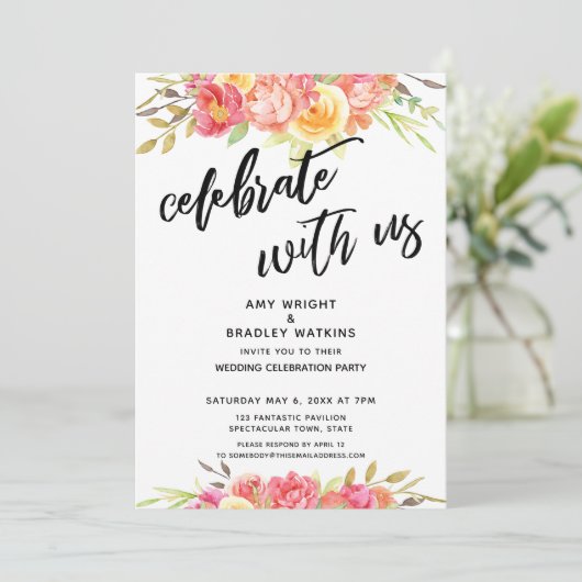 Vier met ons geverfd bloemig bruiloftsfeest kaart (Staand voorkant)