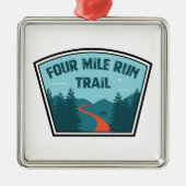 Vier Mile run Trail Metalen Ornament (Voorkant)