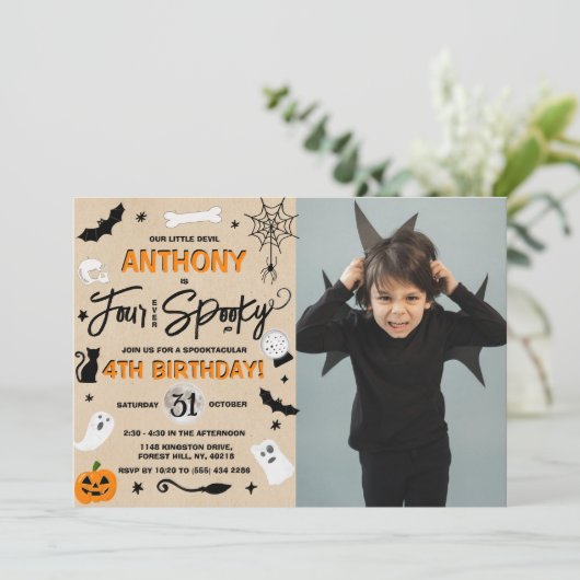 Vier ooit. Halloween 4e verjaardag Foto Kaart (Staand voorkant)