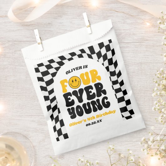 Vier Ooit Jong Retro Vierde 4e Verjaardagsfeestje Bedankzakje (Geknipt)