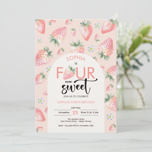 Vier ooit lieve aardbeien kinderen verjaardag kaart (Staand voorkant)