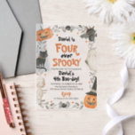 Vier ooit Spooky Cute Halloween Ghost 4e verjaarda Vellum Uitnodigingen<br><div class="desc">👻🎃 Four Ever Spooky – Schattigee Halloween Ghost 4th Birthday Vellum Invitations 🕸️✨ Vier de 4e verjaardag van je kleintje met deze schattige vellum uitnodigingen! 👻🎀 Met een schattig Halloween-spookontwerp met een spookachtige maar toch zoete touch, zetten deze doorschijnende uitnodigingen de perfecte toon voor een leuk en feestelijk verjaardagsfeest. Perfect...</div>