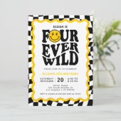 Vier ooit wild | Wavy Smile Face Boy 4e verjaardag Kaart (Staand voorkant)