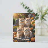 Vier pluizige herfst Kittens met pompoenen en mama Briefkaart (Staand voorkant)