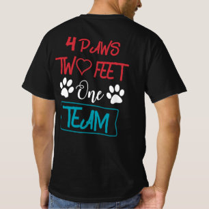 Vier poten met twee feet één team t-shirt