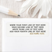 Vier regels bewerkbare tekst op eenvoudig basiswit etiket (Insitu)