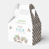 Vier snelheid Blue Monster Trucks Gift Box nodig Bedankdoosjes (Achterkant)