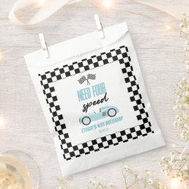 Vier snelheids-blauwe-rantsoenauto's van vierde ve bedankzakje