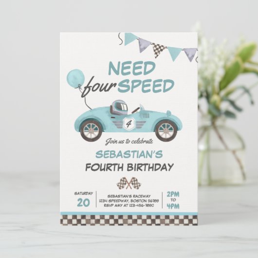 Vier snelheids-blauwe-rantsoenauto's van vierde ve kaart (Staand voorkant)