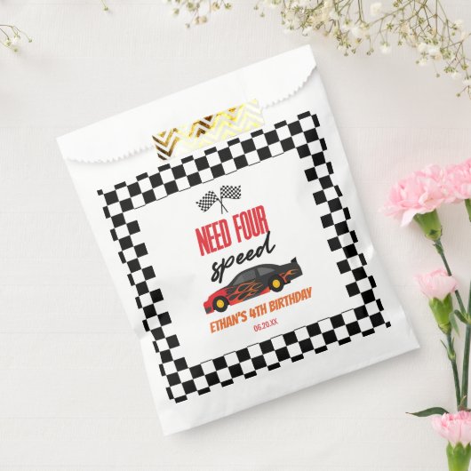 Vier snelheids-rode-raderauto's van vierde verjaar bedankzakje (Gezegeld)