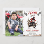 Vier Speed Dirt Bike Adventure Verjaardagsfeest Kaart (Voorkant)