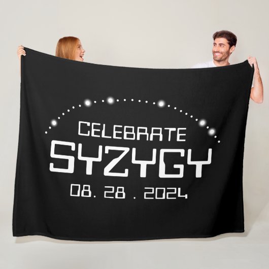 Vier Syzygy op 28 augustus 2024 Fleece Deken (In situ)