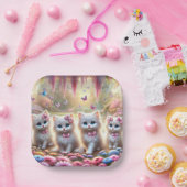 Vier Witte Kittens met Bloemen en Vlinders Papieren Bordje (Feest)