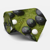 Vier zwarte koffers en Jack, Stropdas (Opgerold)