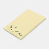 Vierbladklaver gras, ladybug en dragonfly post-it® notes (Schuin)