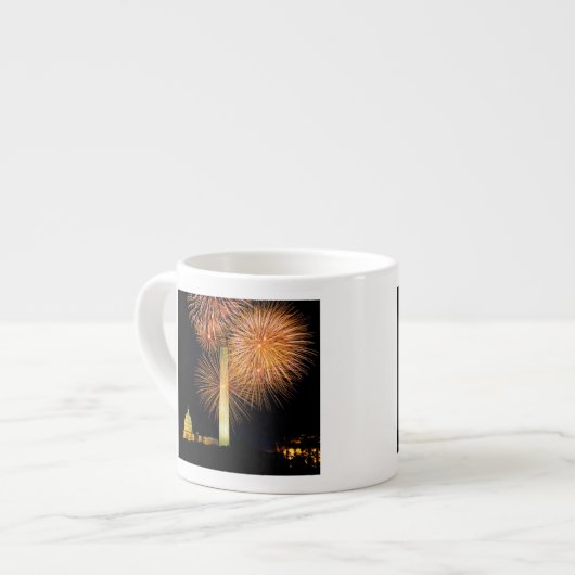 Vierde juli, de Vertoning van het Vuurwerk, Veldli Espresso Kop (Links)