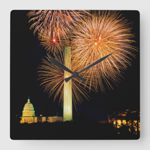 Vierde juli, de Vertoning van het Vuurwerk, Veldli Vierkante Klok