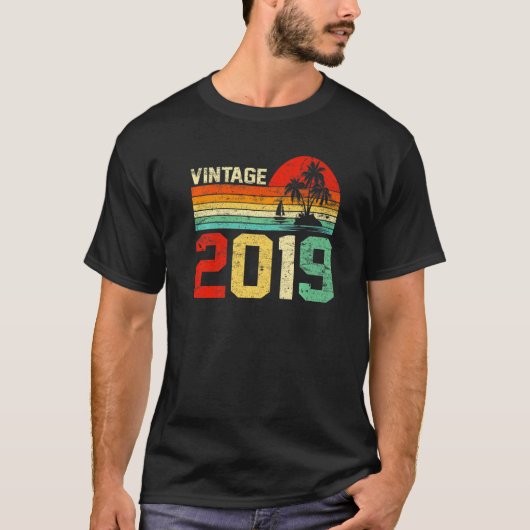 Vierde verjaardag  2019 Retro Boy Girl 4 jaar O T-shirt (Voorkant)