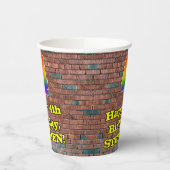 Vierde verjaardag: Fun Graffiti-geïnspireerde rege Papieren Bekers (Links)