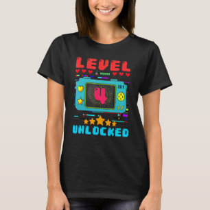 Vierde verjaardag Jongen Niveau 4 ontgrendelde vid T-shirt