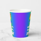 Vierde verjaardag: kleurrijk, vun regenboogpatroon papieren bekers (Links)
