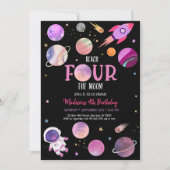 Vierde verjaardag roze meisjesastronaut buitenruim kaart (Voorkant)
