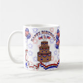 Vierde verjaardag van de feestdag van juli koffiemok (Links)