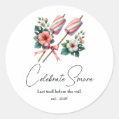 Vieren S'mores Kit Camp Bride Bachelorette Ronde Sticker (Voorkant)