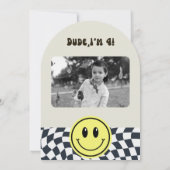 VIERever Jonge Retro Jongens 4e Verjaardag Uitnodi Kaart (Achterkant)