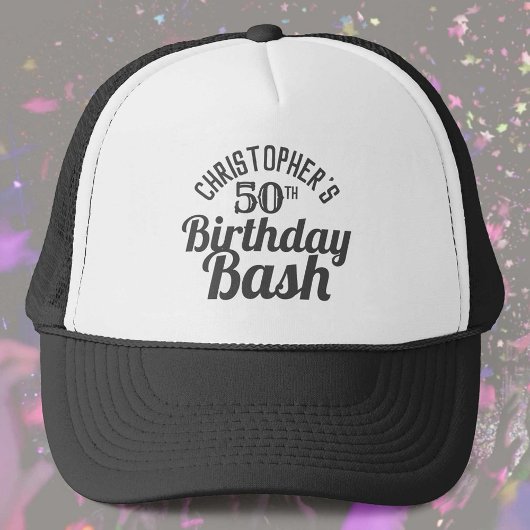 Viering van de 50e verjaardag van Trucker Hat Pet
