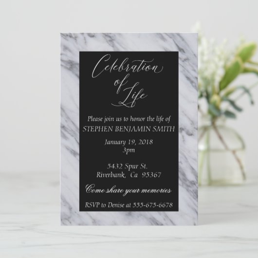 Viering van de herdenkingsdienst van het leven Zwa Kaart (Staand voorkant)