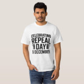Viering van de intrekkingsdag 5 december t-shirt (Voorkant volledig)