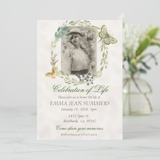 Viering van het leven Butterfly Wreath Greenery Kaart (Staand voorkant)