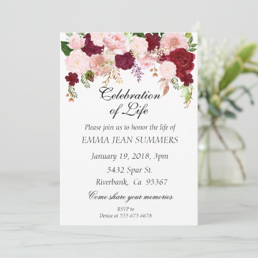 Viering van het leven  Floral Burgundy Blush Kaart (Staand voorkant)