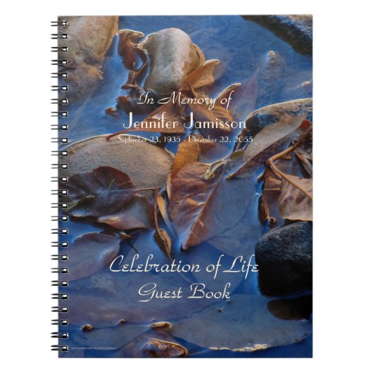 Viering van het Leven Guest Book, Leaves in Water Notitieboek (Voorkant)