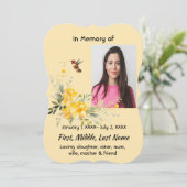 Viering van het leven kolibrie gele rozen kaart (Staand voorkant)