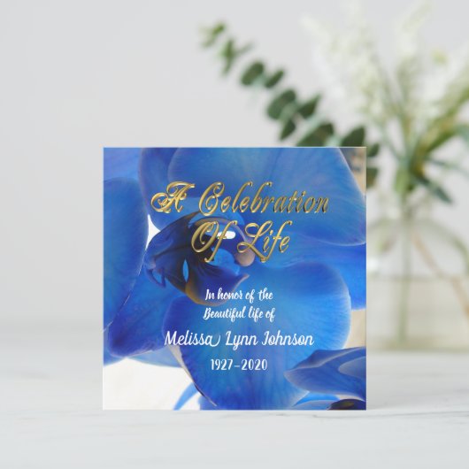 Viering van het leven Uitnodiging Blauwe orchidee (Staand voorkant)