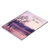 Viering van het zonneboomlandschap van het meer va notitieboek (Linkerzijde)