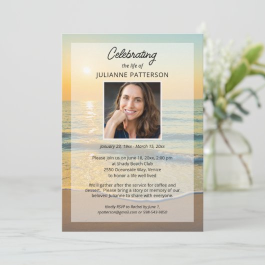 Viering van Life Beach Thema Foto Begrafenis Kaart (Staand voorkant)