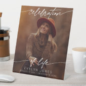 Viering van Life Script begrafenisfoto | Zwart Reclamebord Met Voetstuk (Insitu)