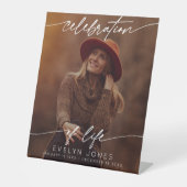 Viering van Life Script begrafenisfoto | Zwart Reclamebord Met Voetstuk (Voorkant)