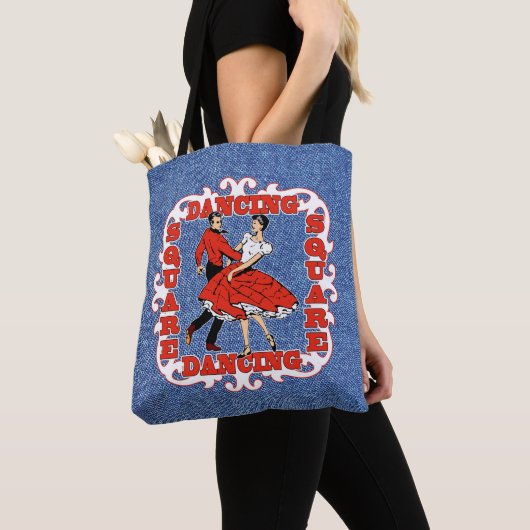 Vierkant dansen paar in rood / faux denim achtergr tote bag (Dichtbij)