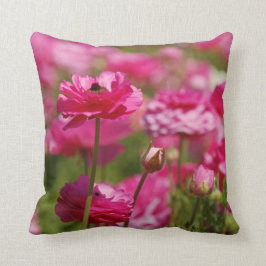 Vierkant Sierkussen met roze Ranunculus-ontwerp