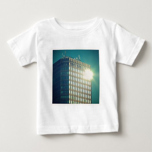 Vierkante foto - Zon op een gebouw (Voorkant)