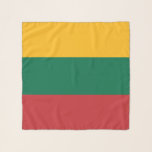 Vierkante sjaal met vlag van Litouwen<br><div class="desc">Voeg een vleugje Litouwse trots toe aan je garderobe met deze elegante vierkante sjaal met de vlag van Litouwen! Deze sjaal is meer dan alleen een stijlvol accessoire - het is een viering van het rijke culturele erfgoed van Litouwen. De levendige kleuren van de Litouwse vlag worden moedig weergegeven, waardoor...</div>