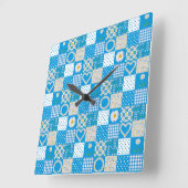 Vierkante wandklok: Daisy Chains, Faux Patchwork Klok (Hoek)
