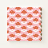 Vierkantig monogram initiaal roze & rood bloemmoti notitieboek (Achterkant)