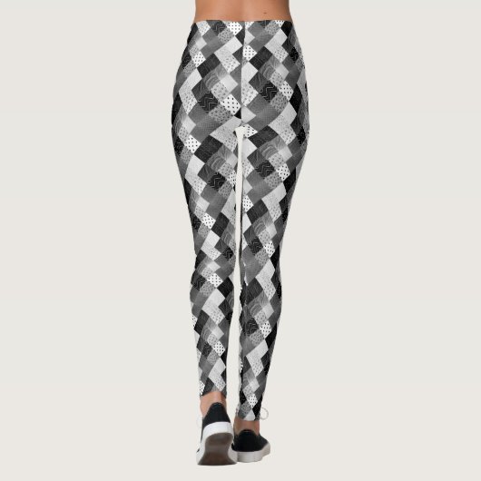 vierkantjes zwarte en witte patchwork leggings (Achterkant)