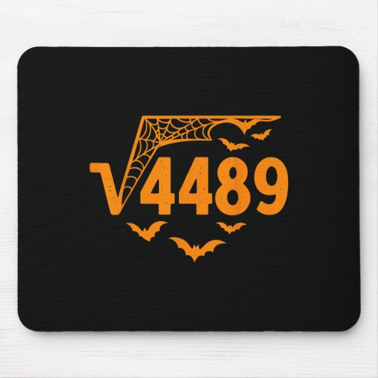 Vierkantswortel 4489 Grappige Halloween Meme 67 Wi Muismat (Voorkant)